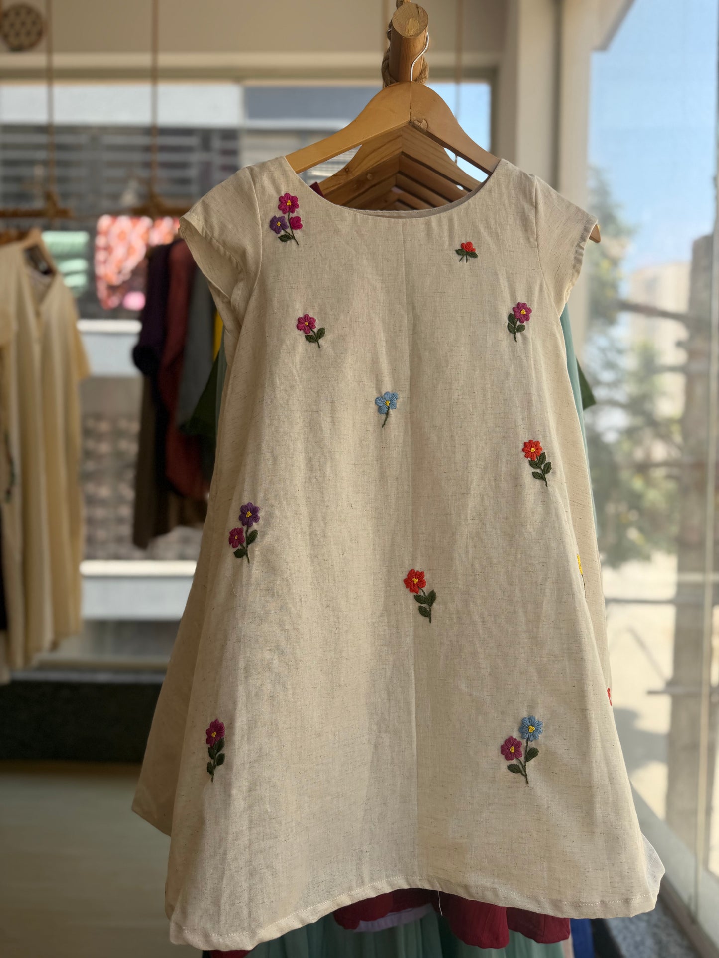 ๐ผ Meadow โ Hand Embroidered Kurta Set ๐ผ