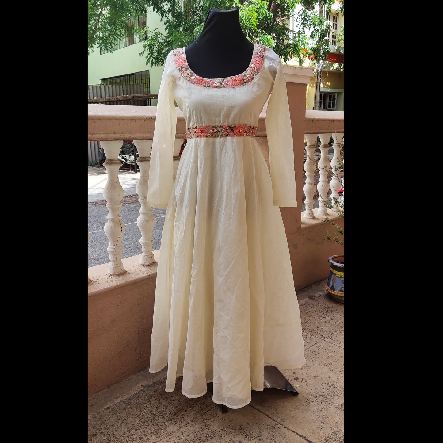 Elegance Meets Versatility: Off-White Cotton Frock