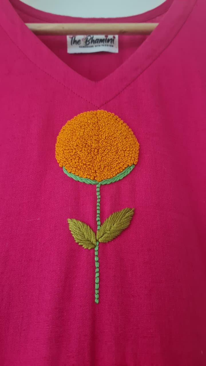 Sunbloom Embroidered Top🏵️-FR1004