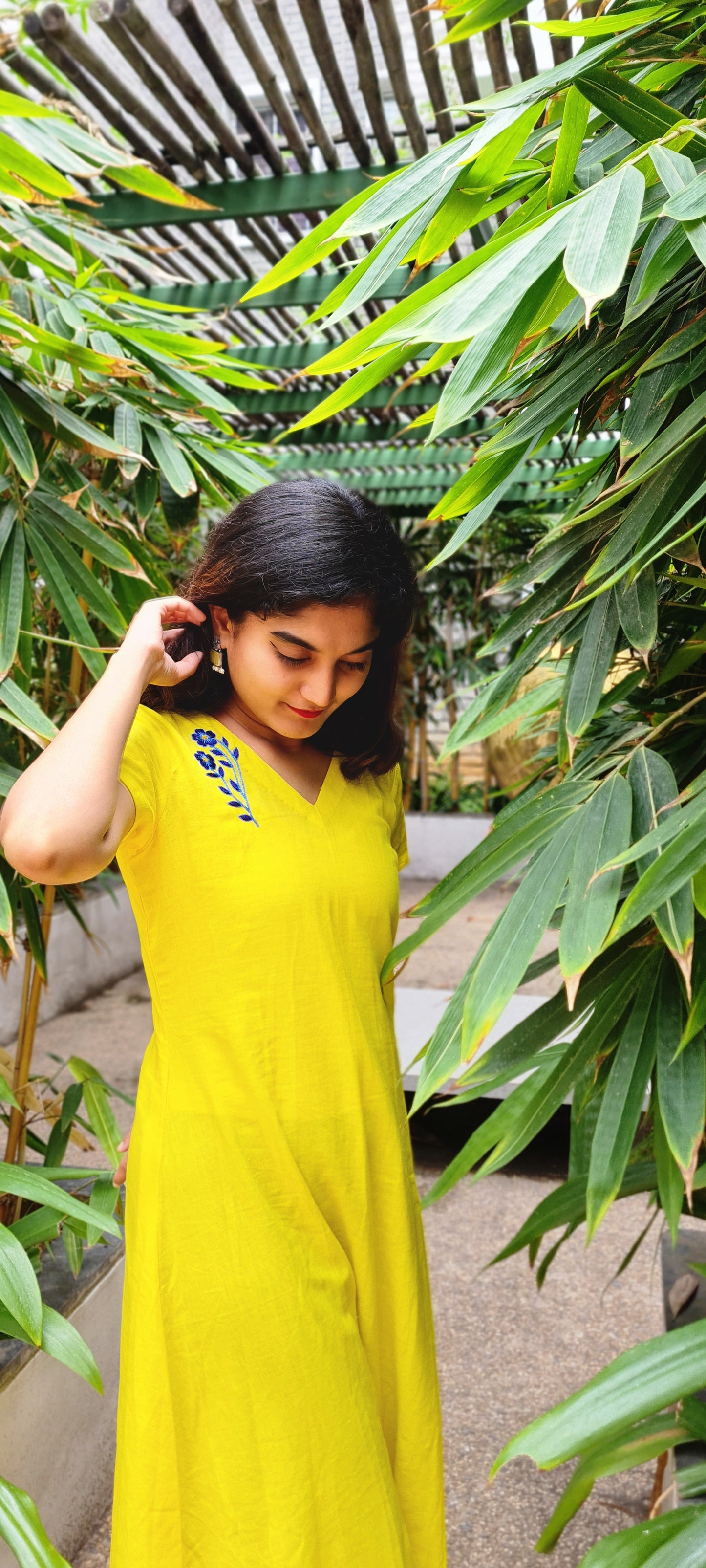 Blossoms of Subtlety: Minimal Floral Embroidery