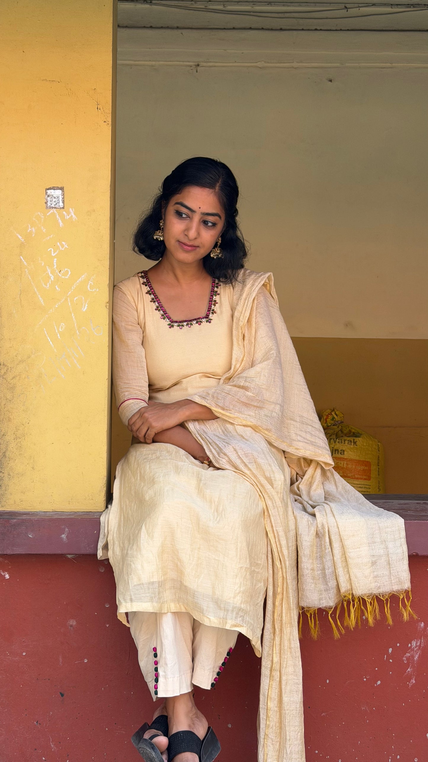 Ivory Jadua Kurta Set