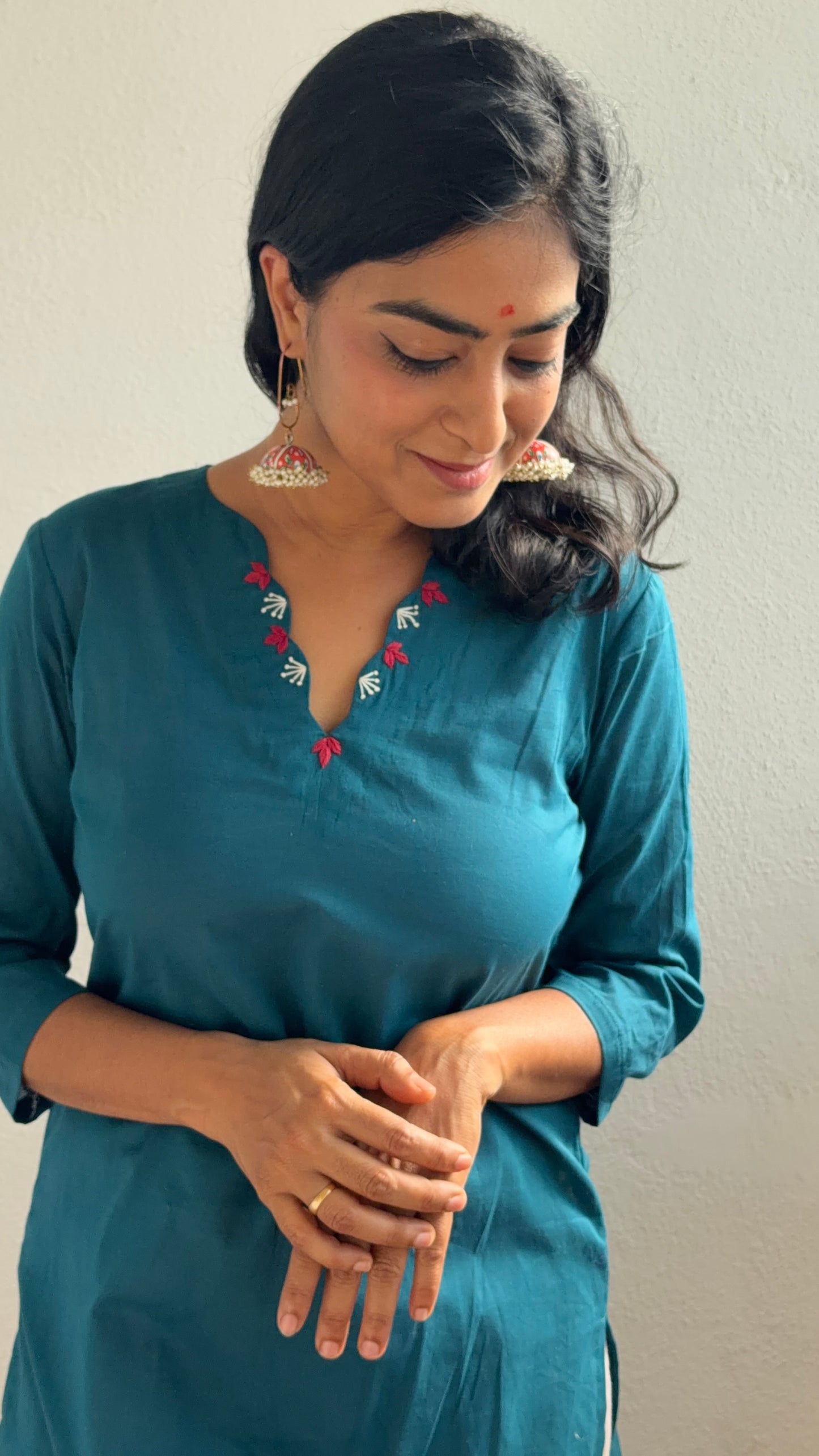 Neel Tara kurti