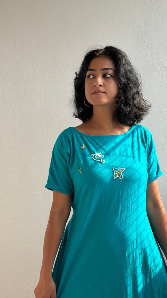 🌊

CalmFlow Dress (Teal)
