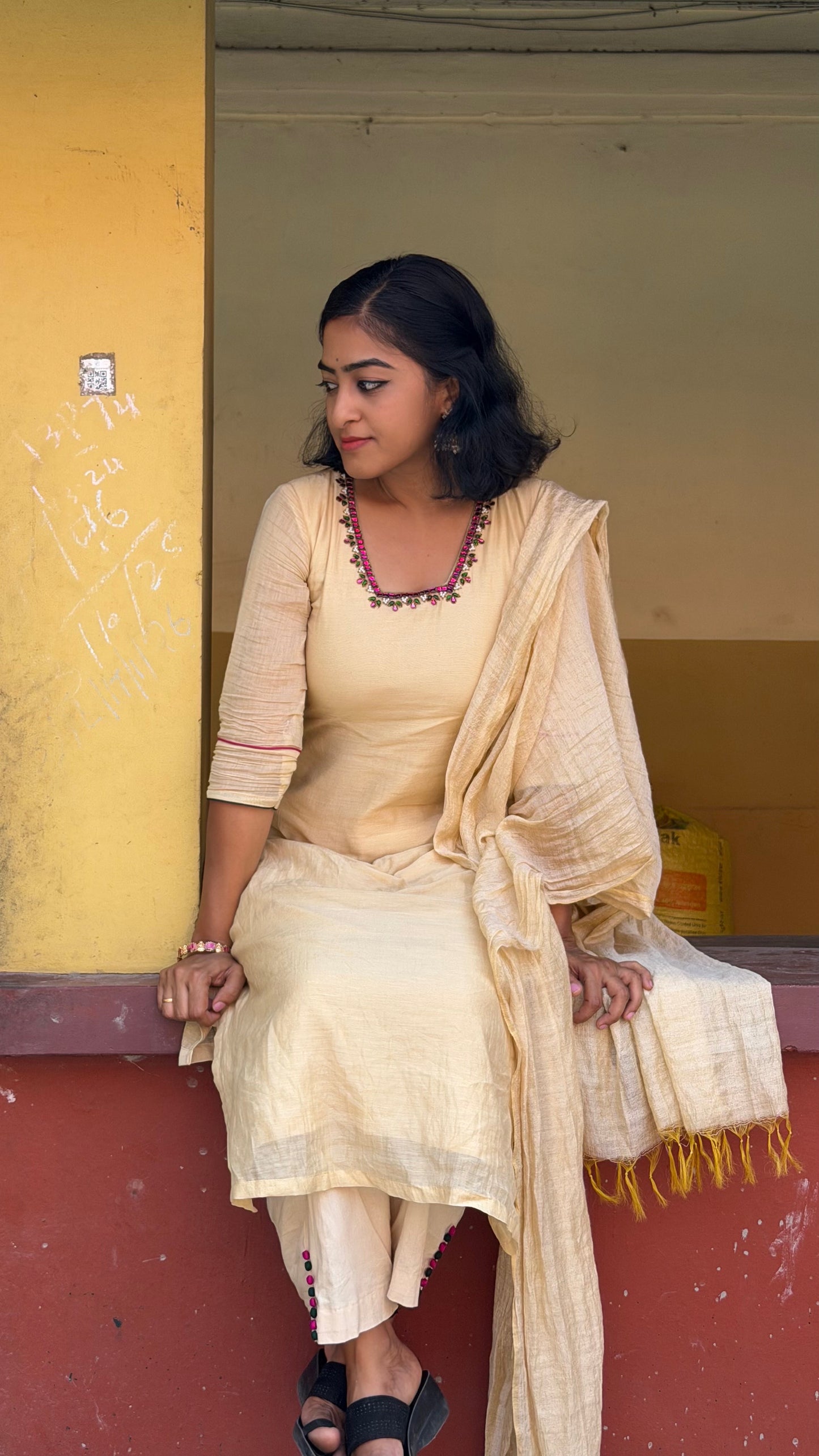 Ivory Jadua Kurta Set