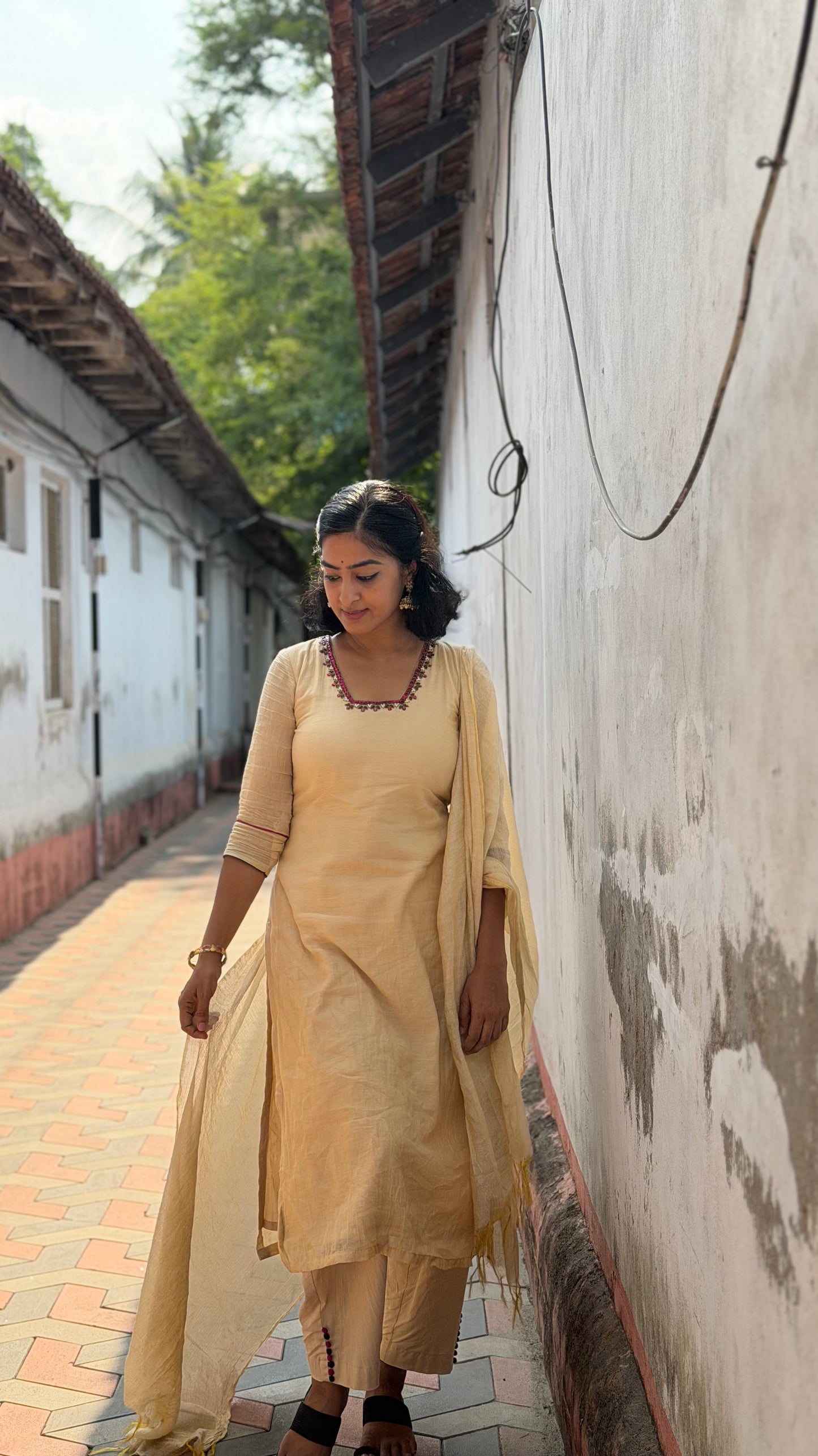 Ivory Jadua Kurta Set