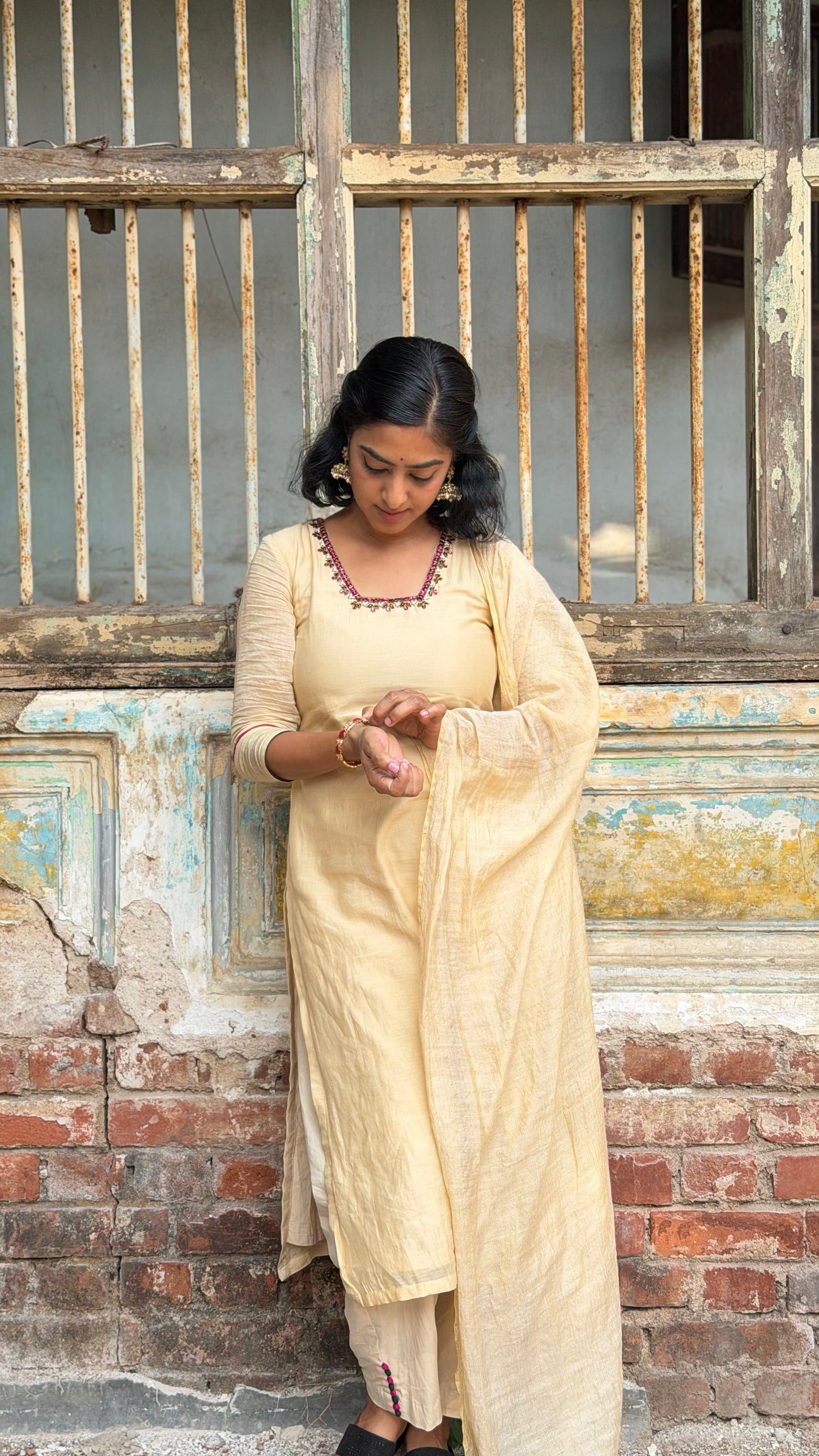 Ivory Jadua Kurta Set