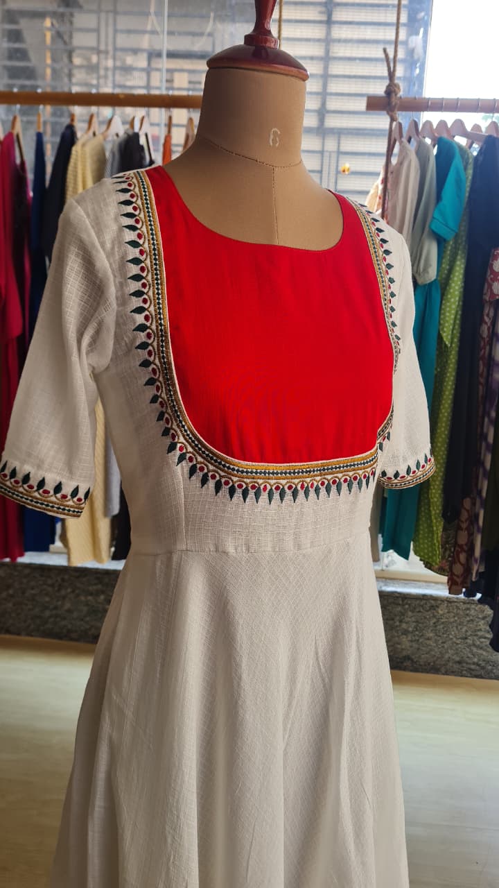 Aura of Ivory & Scarlet-FR1048