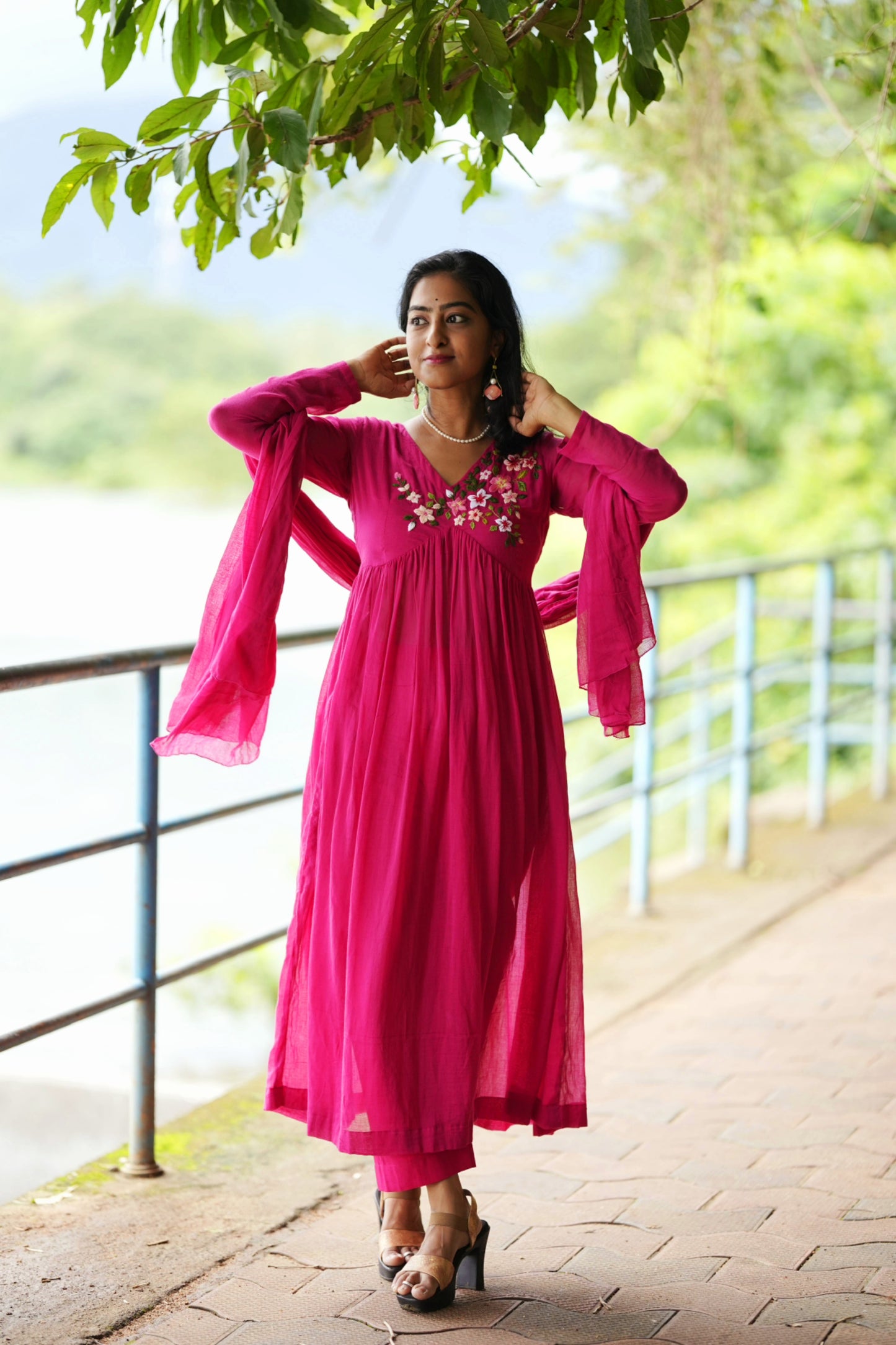 Gulabi-FR1012