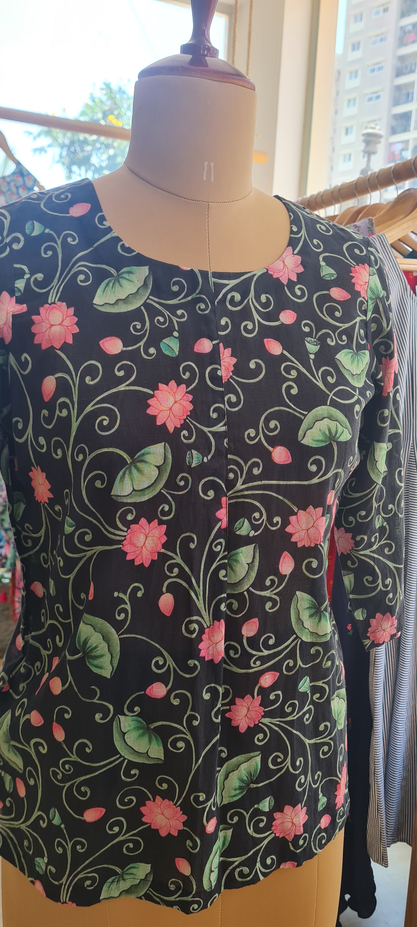 Pichwai Short Top